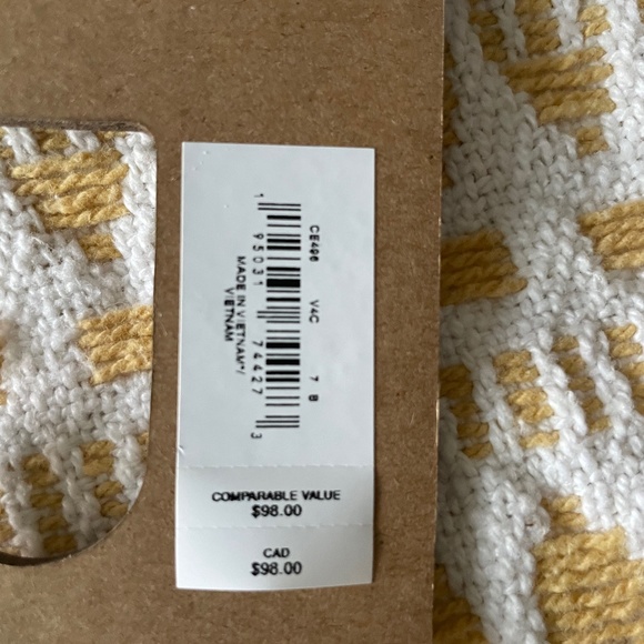 Coach slides and wristlet - Picture 6 of 7